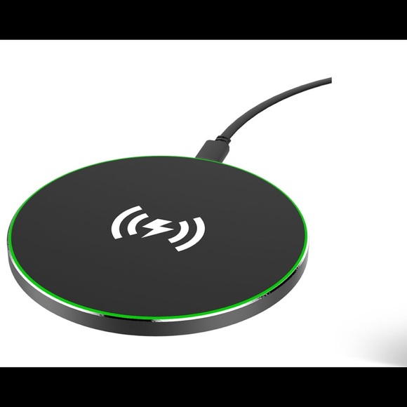North QI 5V Wireless Charger - Picture 3 of 3